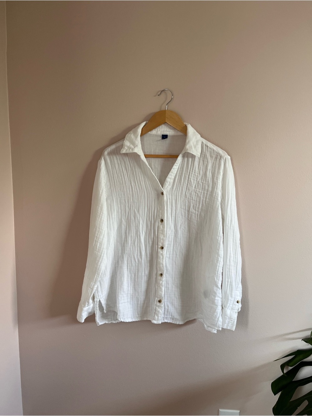 Old Navy White Button-Down Shirt
